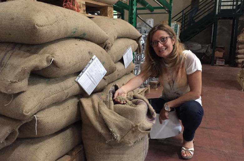 Agust-Roberta beim Bohnencheck Agust-Roberta beim Bohnencheck