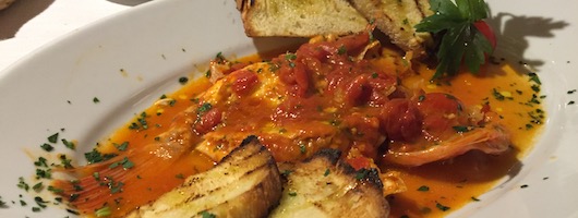 Fisch am Tisch in Polignano a Mare Fisch am Tisch in Polignano a Mare